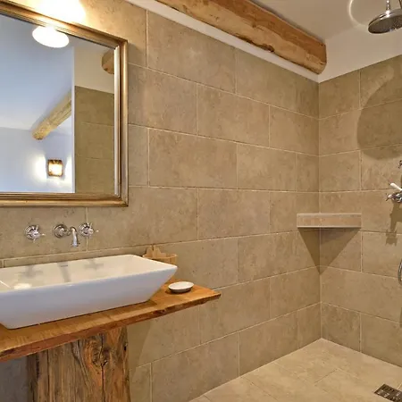 Bergeries De Charme Caselle Di דירה קונקה