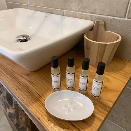 Bergeries De Charme Caselle Di アパート *