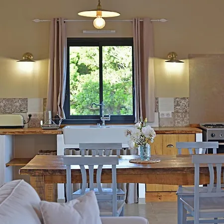 Bergeries De Charme Caselle Di Διαμέρισμα *